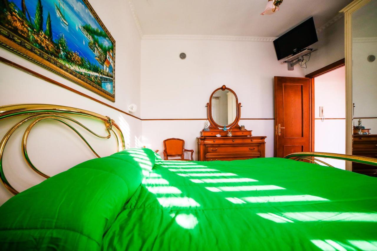 Sole Holiday House Pontone Екстериор снимка
